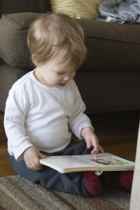 child reading photopin